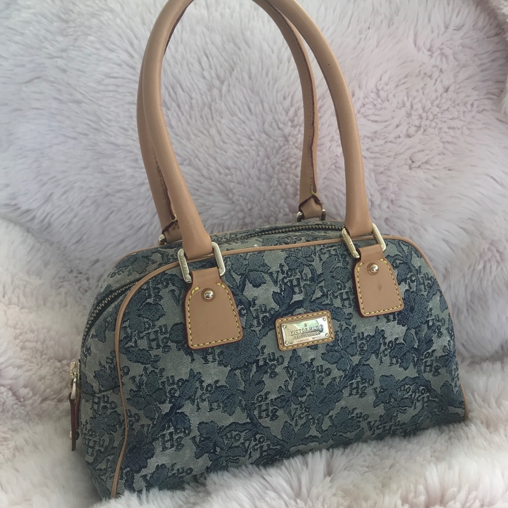 Victor Hugo blue canvas shoulder bag purse